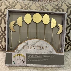 NIB Ellen Tracy Jewelry Wall Organizer